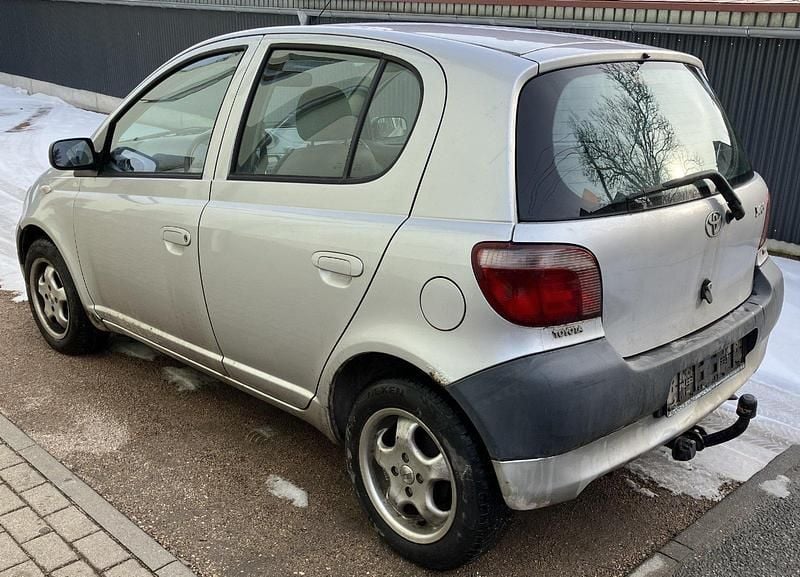 Gebraucht 2002 Toyota Yaris Kleinwagen | 1.400 € (Fairer Preis) - Bild 1/4