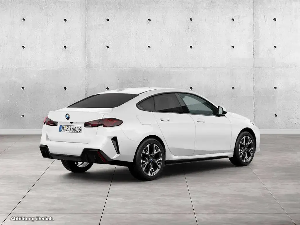 Neu BMW 216 Efficient Dynamics 122 PS (89 kW) 2026 Alpinweiss iii Coupé
