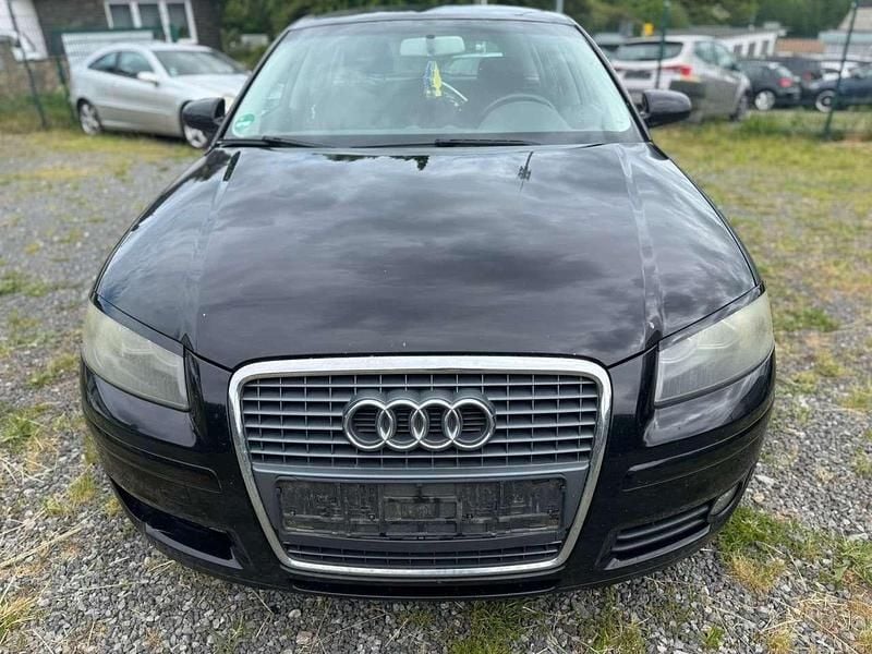 Brillantschwarz Gebraucht 2007 Audi A3 Ambition Kleinwagen | 1.799 € (Guter Preis) - Bild 1/4