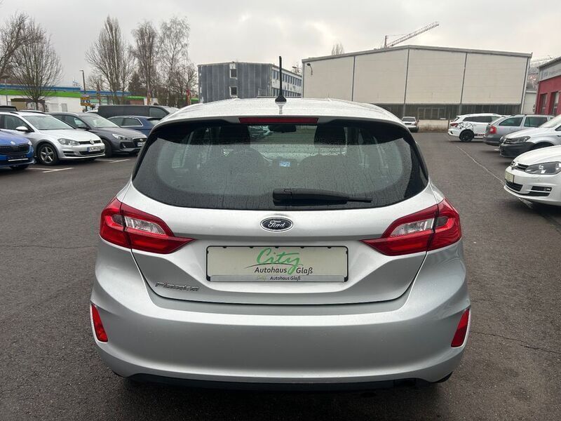 Gebraucht Ford Fiesta Trend 71 PS (52 kW) 2018 Silber Kleinwagen