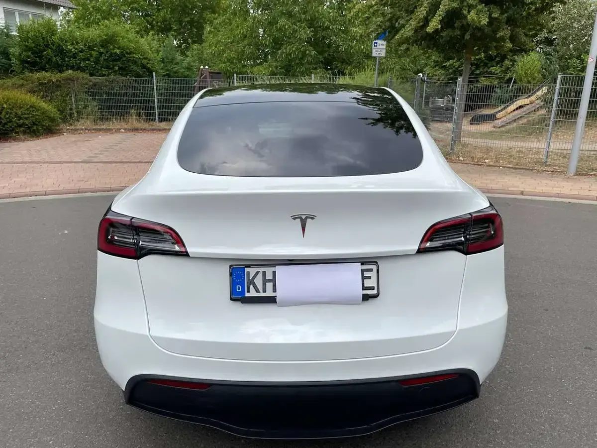 Gebraucht Tesla Model Y RWD 219 kW (299 PS) 2023 Weiß SUV