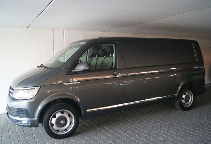Indiumgrau metallic Gebraucht 2017 VW T6 Van | 27.990 € (Superpreis) - Bild 1/4
