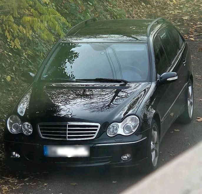 Gebraucht Mercedes C280 231 PS (169 kW) 2005 Schwarz Kombi