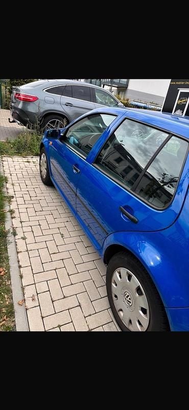 Gebraucht VW Golf III 100 PS (73 kW) 1998 Blau Limousine