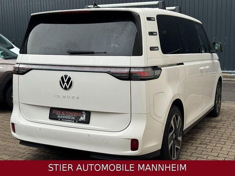 Gebraucht VW ID. Buzz Pro 150 kW (204 PS) 2023 Weiß Van / Kleinbus