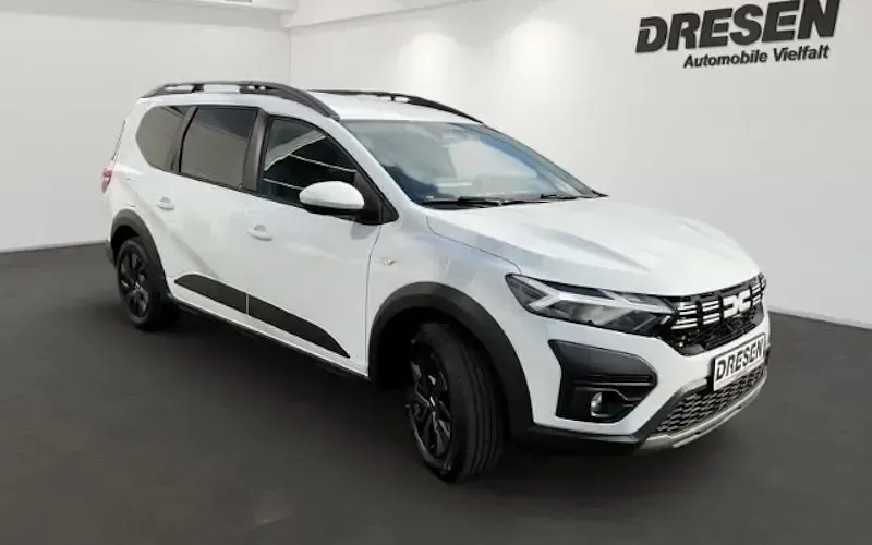 Uusi Dacia Jogger Expression 141 HP (103 kW) 2025 Valkoinen Tila-auto