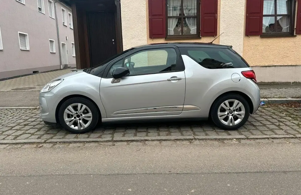 Gebraucht Citroën DS3 So Chic 120 PS (88 kW) 2012 Silber Kleinwagen