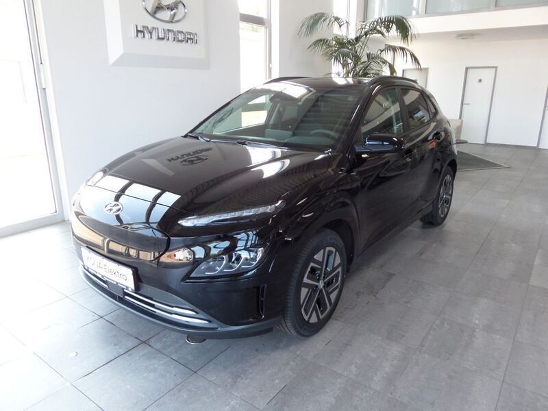 Schwarz Gebraucht 2024 Hyundai Kona Advantage SUV | 29.590 € (Teuer) - Bild 1/4