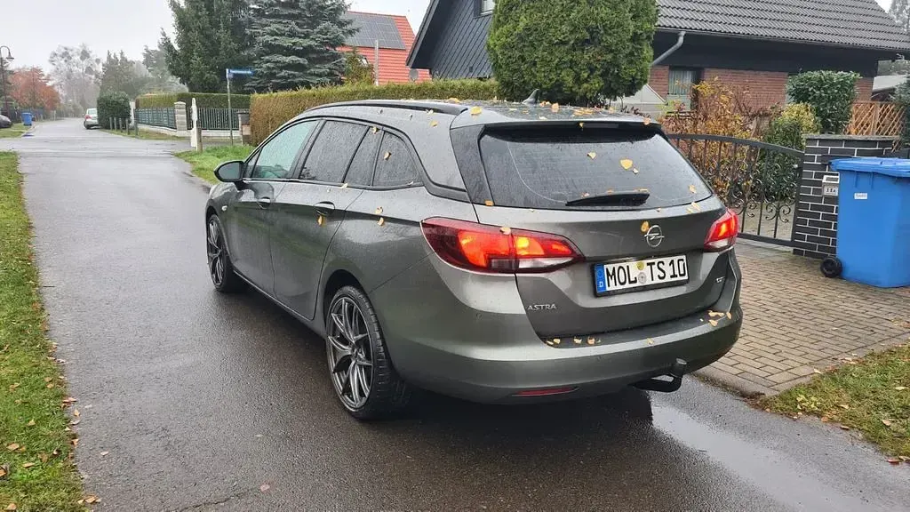 Usata Opel Astra Edition 110 CV (80 kW) 2017 Grigio Station wagon