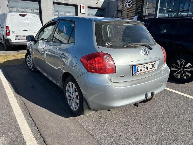 Gebraucht Toyota Auris 90 PS (66 kW) 2008 Blau Kleinwagen