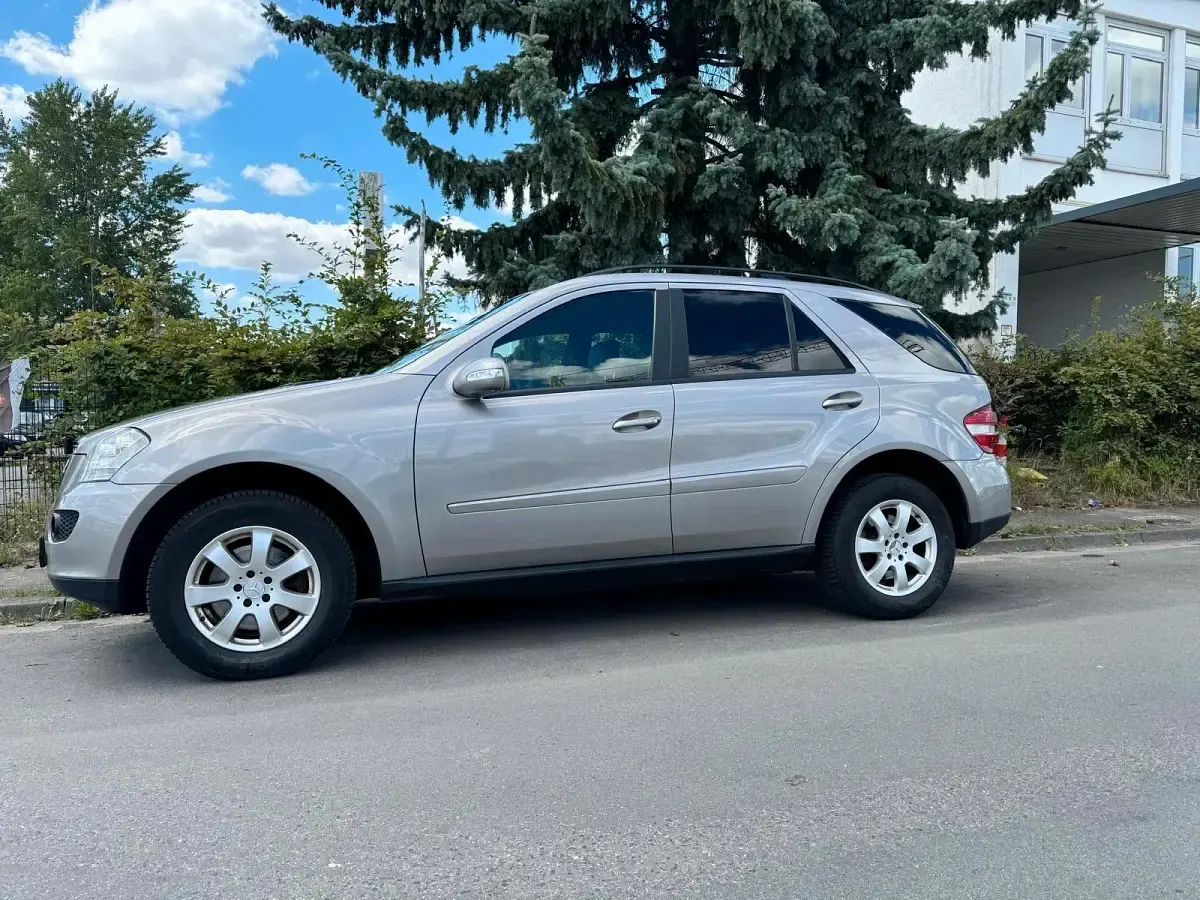 Gebraucht Mercedes ML280 190 PS (139 kW) 2006 Grau SUV