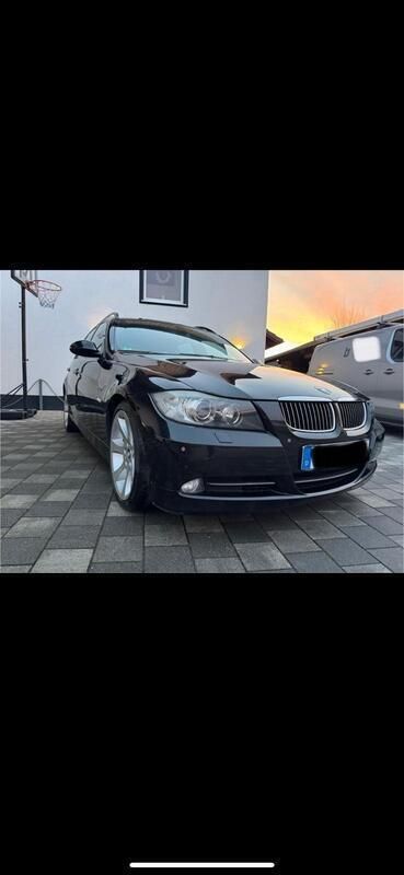 Schwarz Gebraucht 2007 BMW 330 Kombi | 5.000 € (Fairer Preis) - Bild 1/4