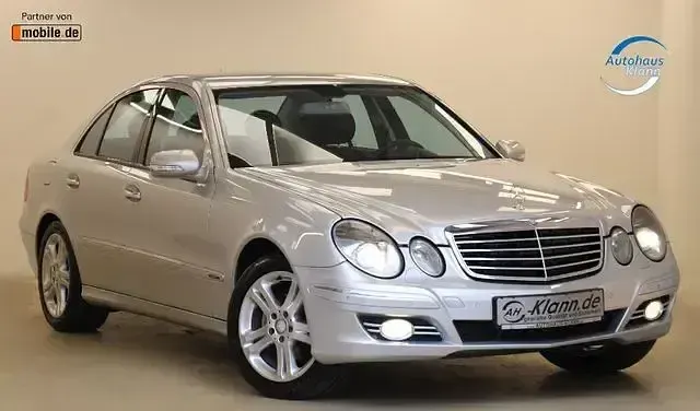 Gebraucht Mercedes E200 Avantgarde 184 PS (135 kW) 2008 Limousine