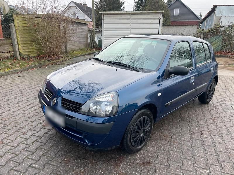Blau Gebraucht 2004 Renault Clio II Kleinwagen | 2.000 € (Fairer Preis) - Bild 1/4