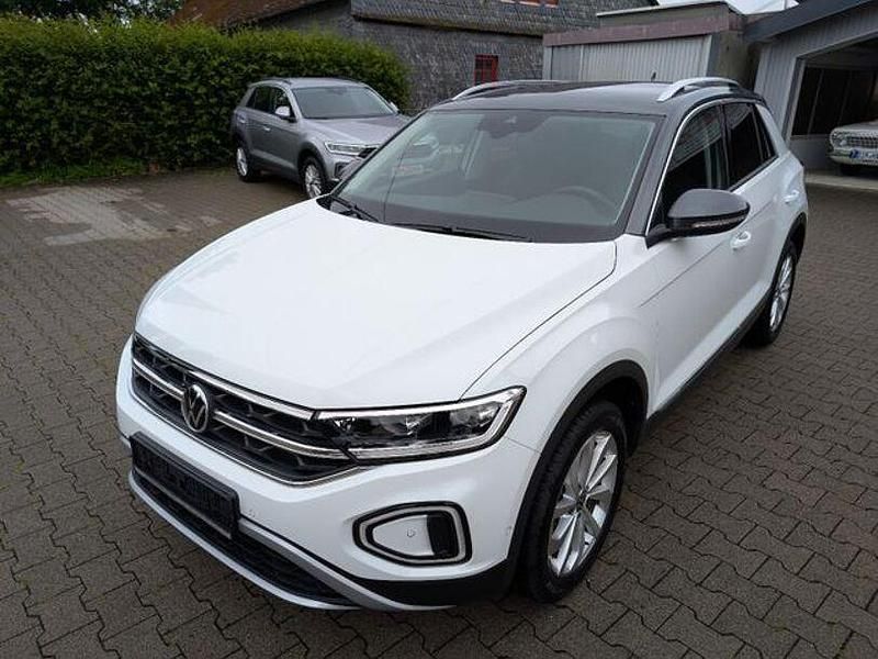Weiß Gebraucht 2024 VW T-Roc Style SUV | 24.400 € (Guter Preis) - Bild 1/4