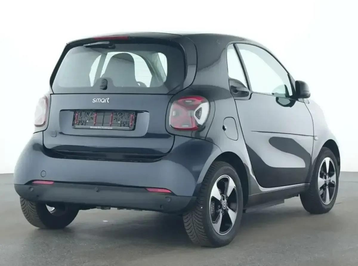 Gebraucht Smart ForTwo Coupé Passion Exclusive 60 kW (82 PS) 2024 Blau Coupé