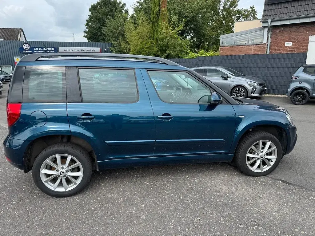 Gebraucht Skoda Yeti Joy 125 PS (91 kW) 2016 Blau SUV