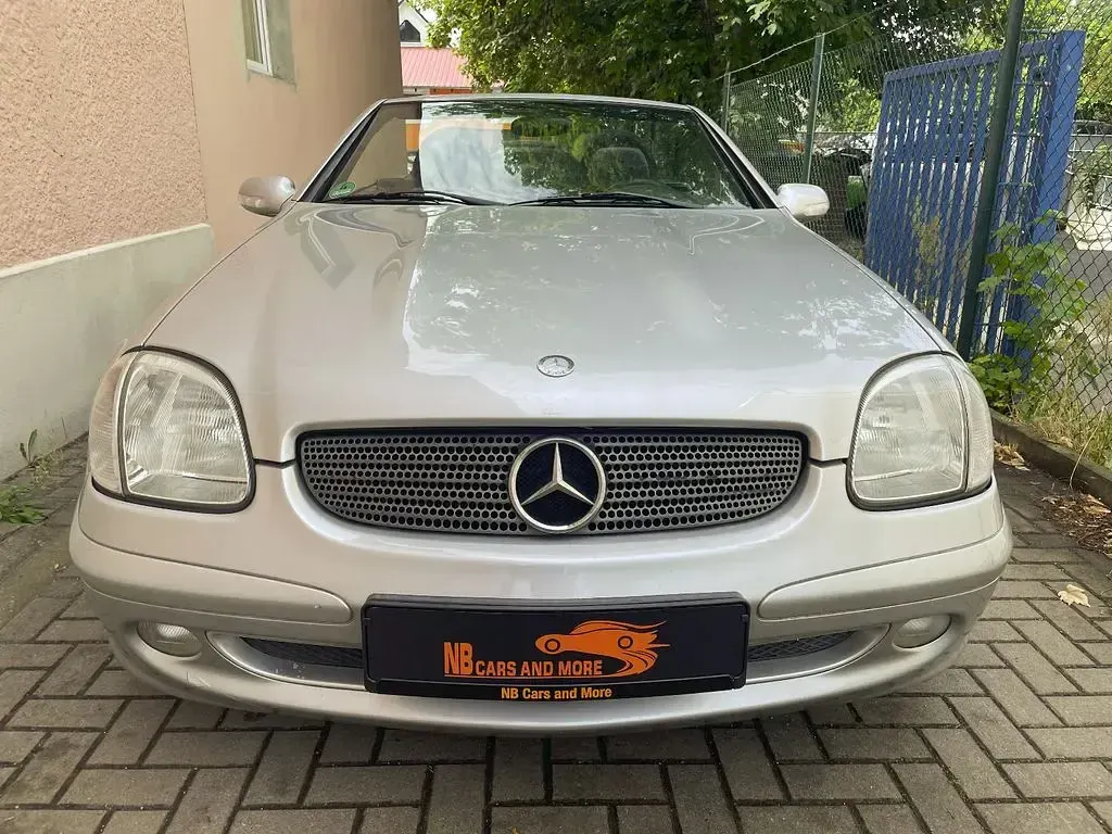 Gebraucht Mercedes SLK230 197 PS (144 kW) 2000 Silber Cabrio