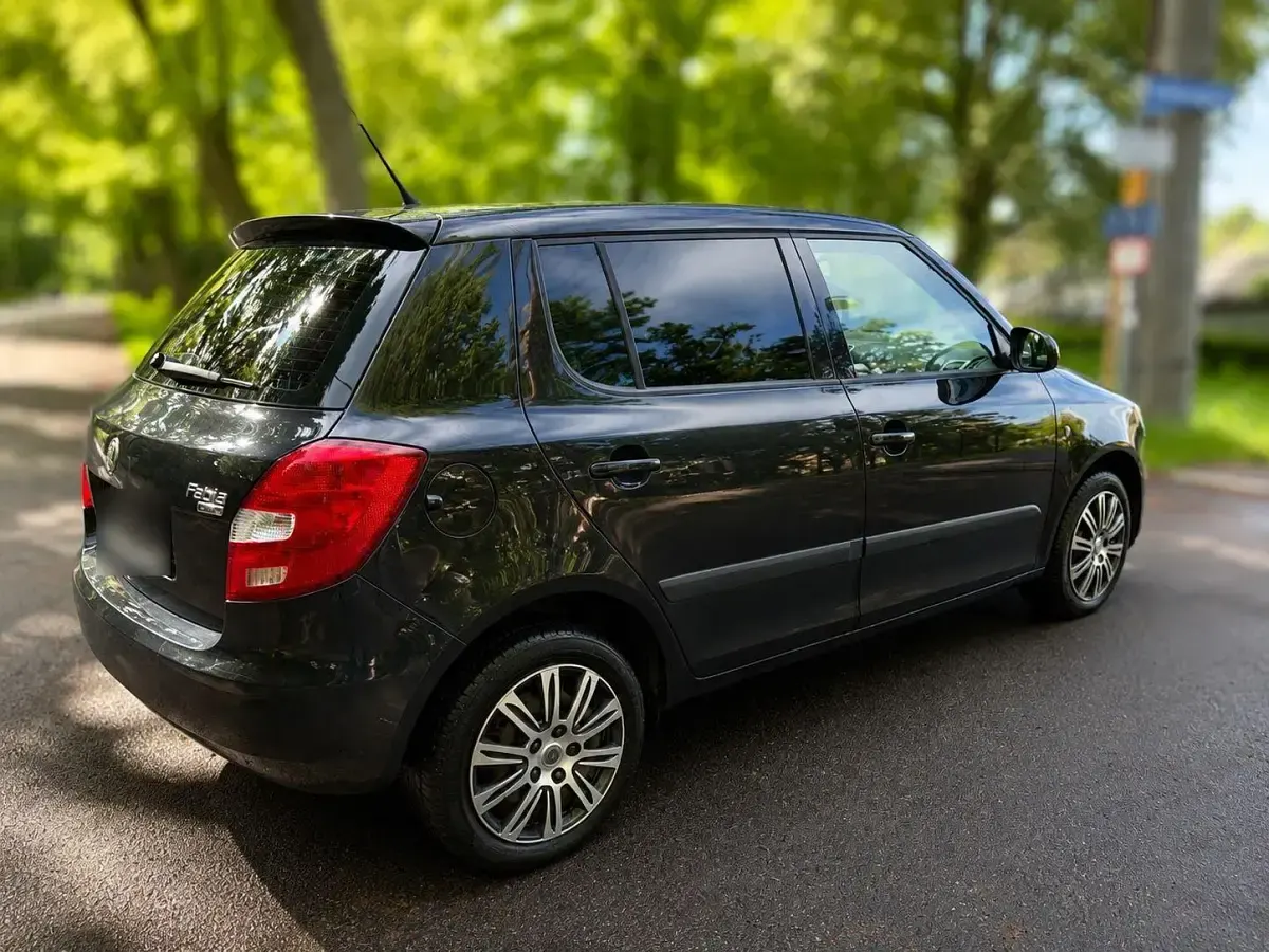 Gebraucht Skoda Fabia Ambiente 69 PS (50 kW) 2006 Schwarz Limousine