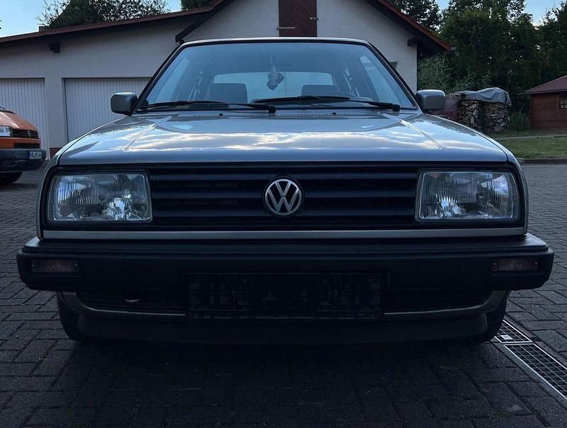 Gebraucht VW Jetta 54 PS (39 kW) 1988 Grau Limousine