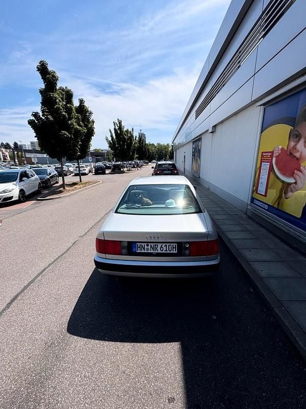 Silber Gebraucht 1993 Audi 100 Limousine | 11.999 € - Bild 1/4