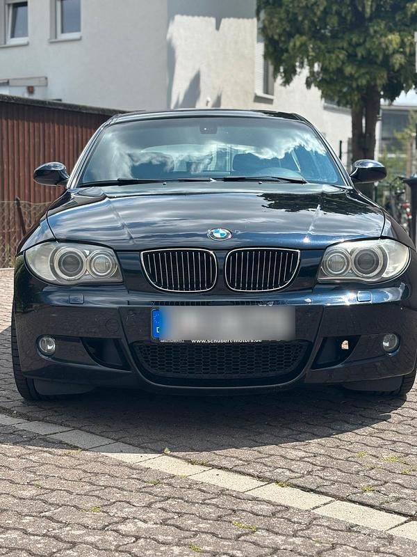 Gebraucht BMW 130 Sport Line 265 PS (194 kW) 2007 Andere farben Kleinwagen