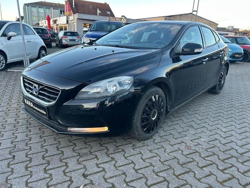 Gebraucht Volvo V40 Kinetic 150 PS (110 kW) 2013 Schwarz Limousine