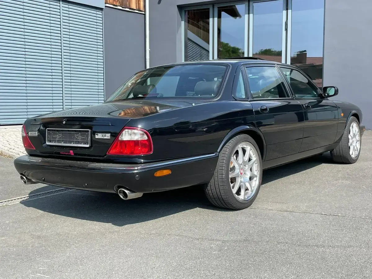 Gebraucht Jaguar XJR 363 PS (266 kW) 2003 Schwarz Limousine
