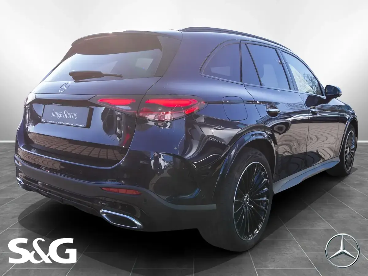 Gebraucht Mercedes GLC300 Night 269 PS (197 kW) 2024 Metalliclack nautikblau metallic SUV