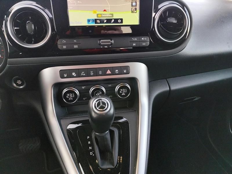 Gebraucht Mercedes T180 Advantage 85 PS (62 kW) 2024 Blau Van / Kleinbus