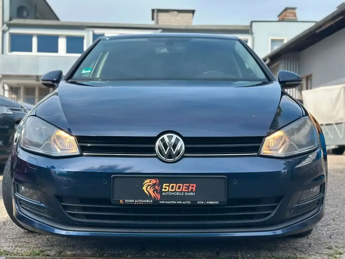 Gebraucht VW Golf VII Trendline 105 PS (77 kW) 2013 Blau Limousine