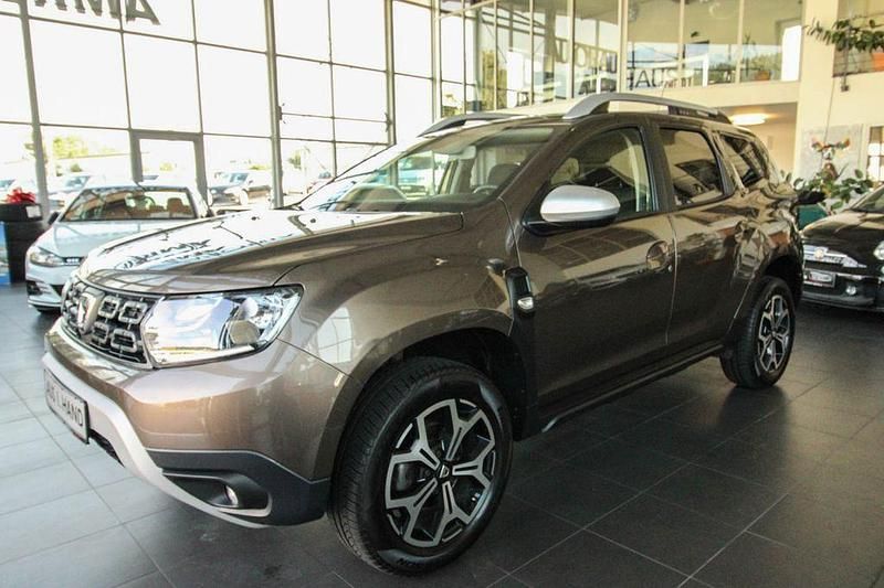 Braun Gebraucht 2018 Dacia Duster Prestige SUV | 14.799 € (Etwas zu teuer) - Bild 1/4