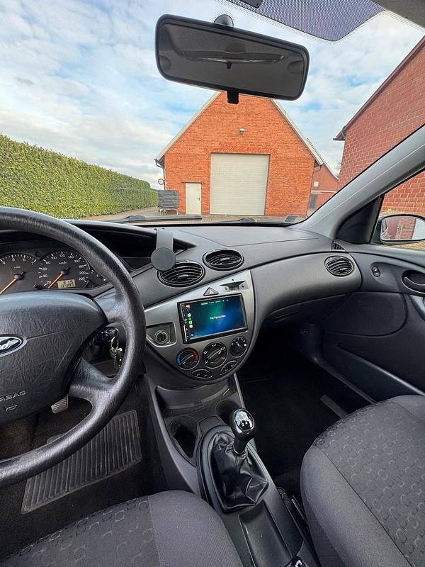 Gebraucht Ford Focus 105 PS (77 kW) 2005 Grün Kleinwagen