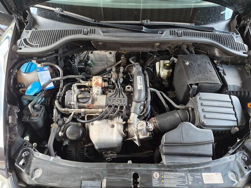 Gebraucht Skoda Octavia Ambiente 105 PS (77 kW) 2011 Schwarz Kombi