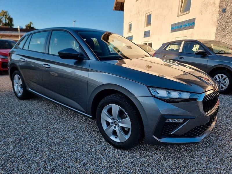 Gebraucht Skoda Scala Selection 116 PS (85 kW) 2024 Grau Kleinwagen
