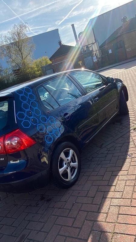 Gebraucht VW Golf V 119 PS (87 kW) 2004 Blau Kleinwagen