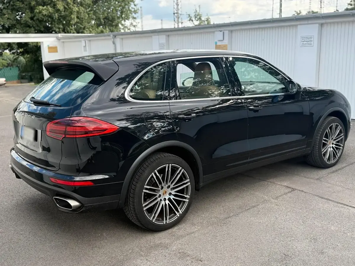 Gebraucht Porsche Cayenne 262 PS (192 kW) 2015 Schwarz SUV