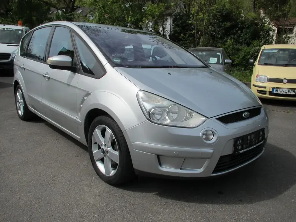 Używany Ford S-MAX Titanium 140 KM (102 kW) 2009 Srebrny Minivan