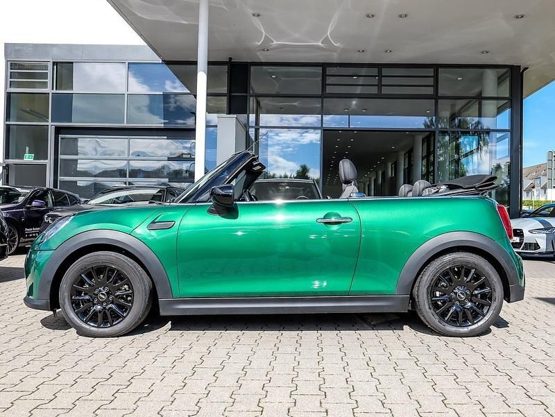 Gebraucht Mini Cooper Cabriolet Essential 136 PS (100 kW) 2022 Grün Cabrio