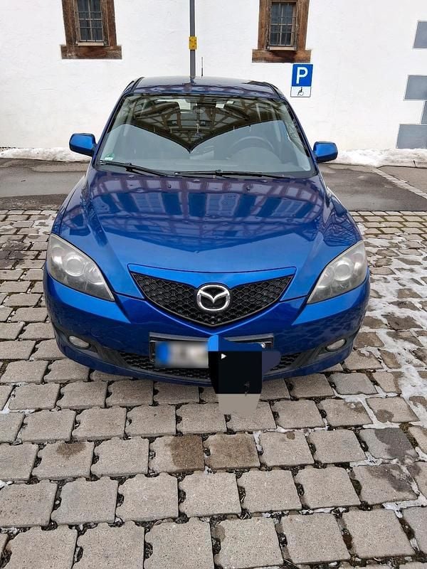 Usata Mazda 3 105 CV (77 kW) 2007 Blu Berlina