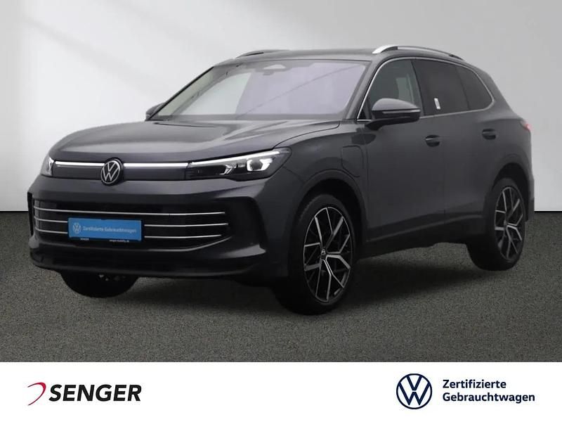 Grau Gebraucht 2024 VW Tiguan Elegance SUV | 51.880 € (Guter Preis) - Bild 1/1