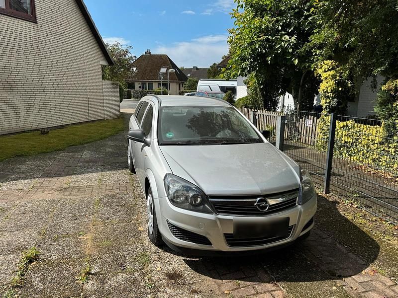 Gebraucht Opel Astra 2010 Grau Kombi