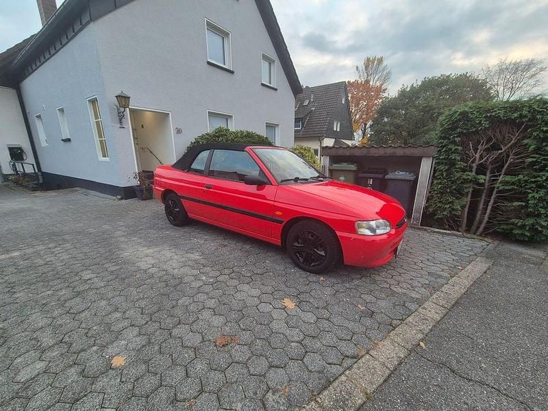 Gebraucht Ford Escort Cabriolet 90 PS (66 kW) 1995 Rot Cabrio