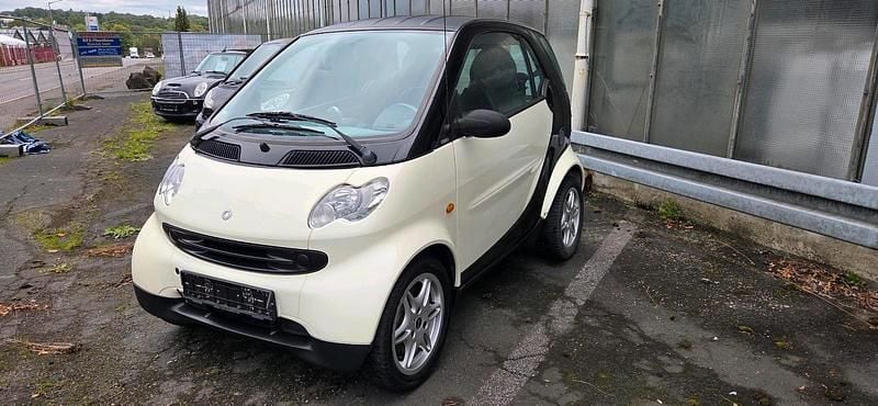 Weiß Gebraucht 2006 Smart ForTwo Coupé Coupé | 2.999 € - Bild 1/4