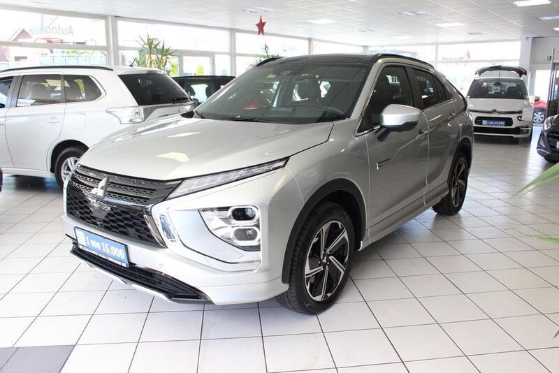 Silbergrau Gebraucht 2022 Mitsubishi Eclipse Cross Top SUV | 26.999 € (Etwas zu teuer) - Bild 1/4