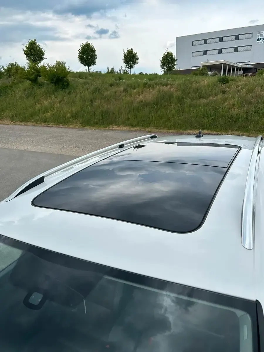 Gebraucht VW Touran Cross 180 PS (132 kW) 2012 Weiß Van / Kleinbus