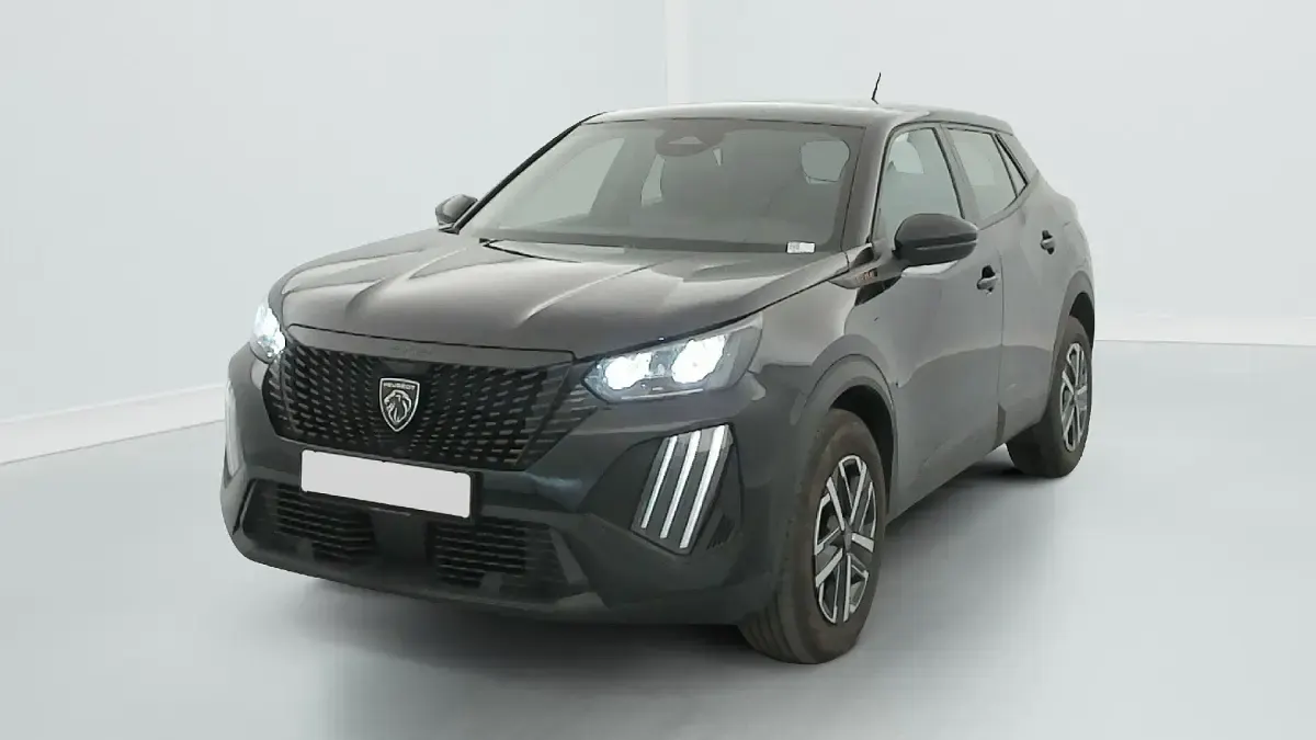 Gebraucht Peugeot 2008 Style 102 PS (75 kW) 2025 Schwarz (noir perla nera) SUV