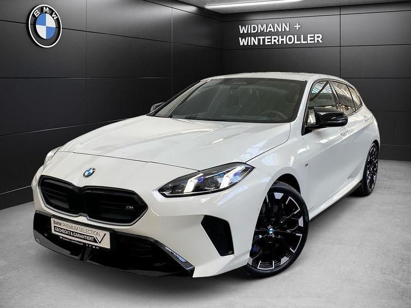 Gebraucht BMW M135 Performance 300 PS (220 kW) 2025 Weiß Kleinwagen