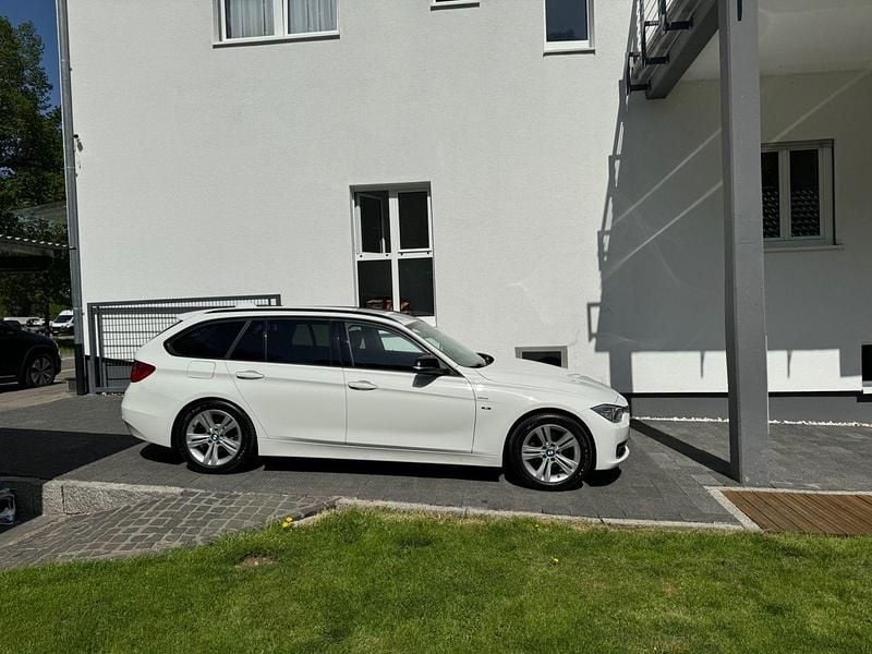 Gebraucht BMW 318 Sport Line 143 PS (105 kW) 2015 Weiß Kombi