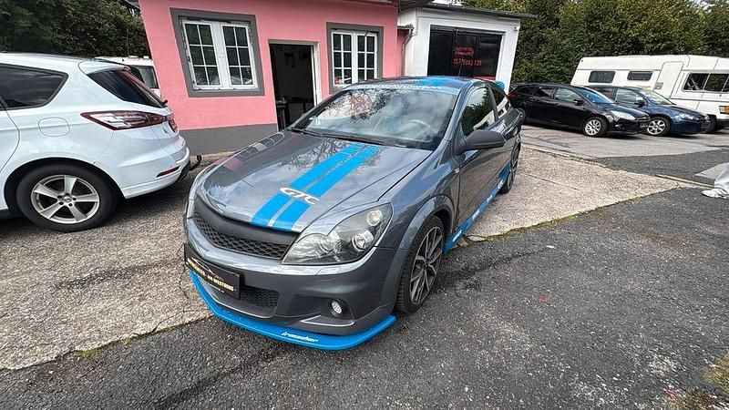 Grau Gebraucht 2005 Opel Astra GTC Sport Kleinwagen | 4.990 € (Fairer Preis) - Bild 1/4